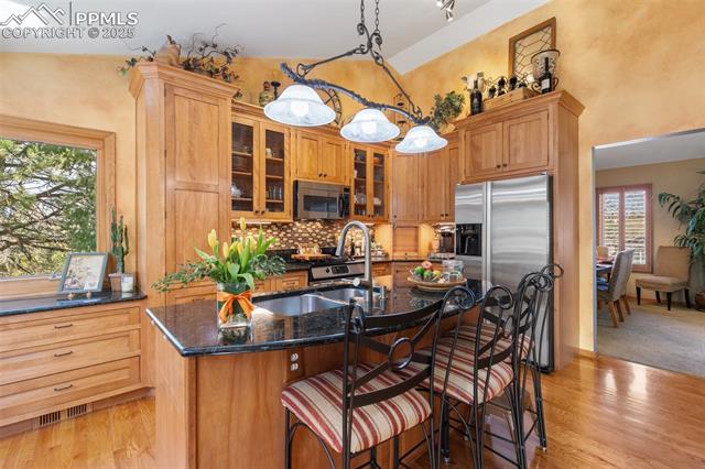 1045 Golden HIlls Road