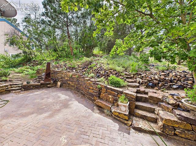 1045 Golden HIlls Road