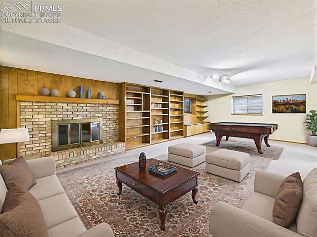 1045 Golden HIlls Road