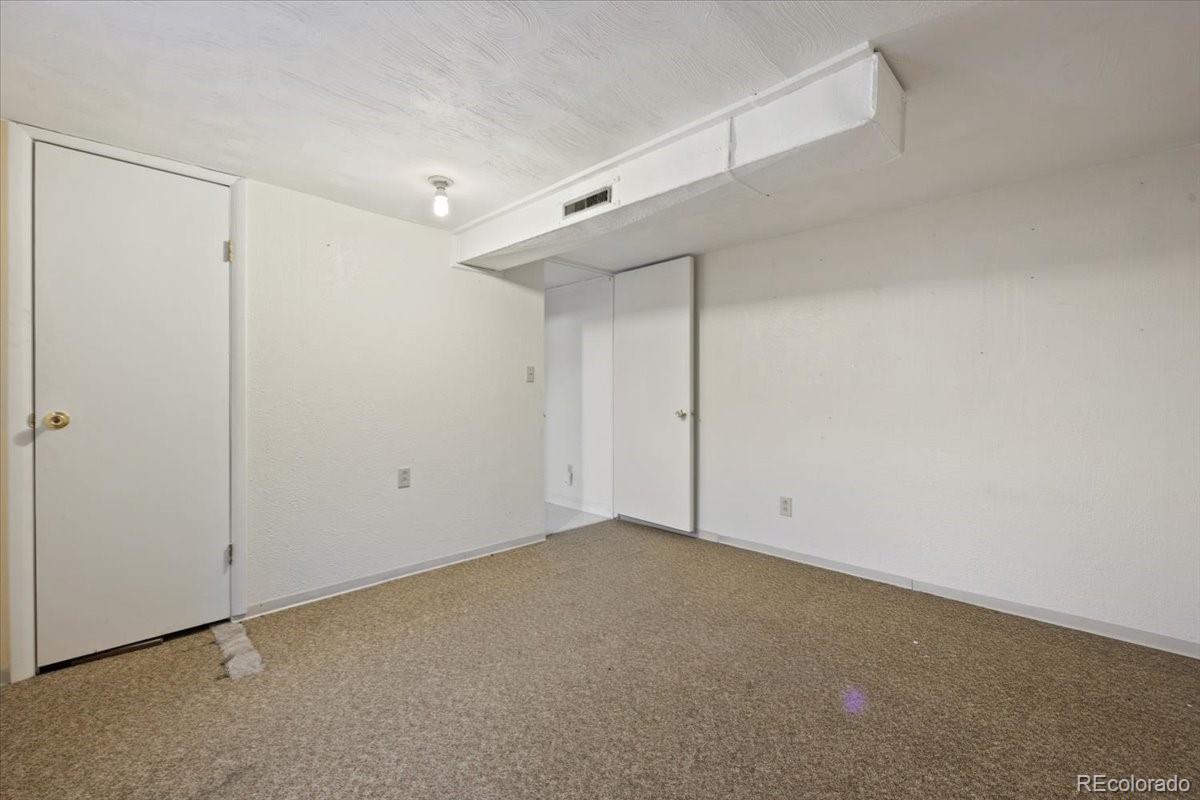 425 Columbine Street