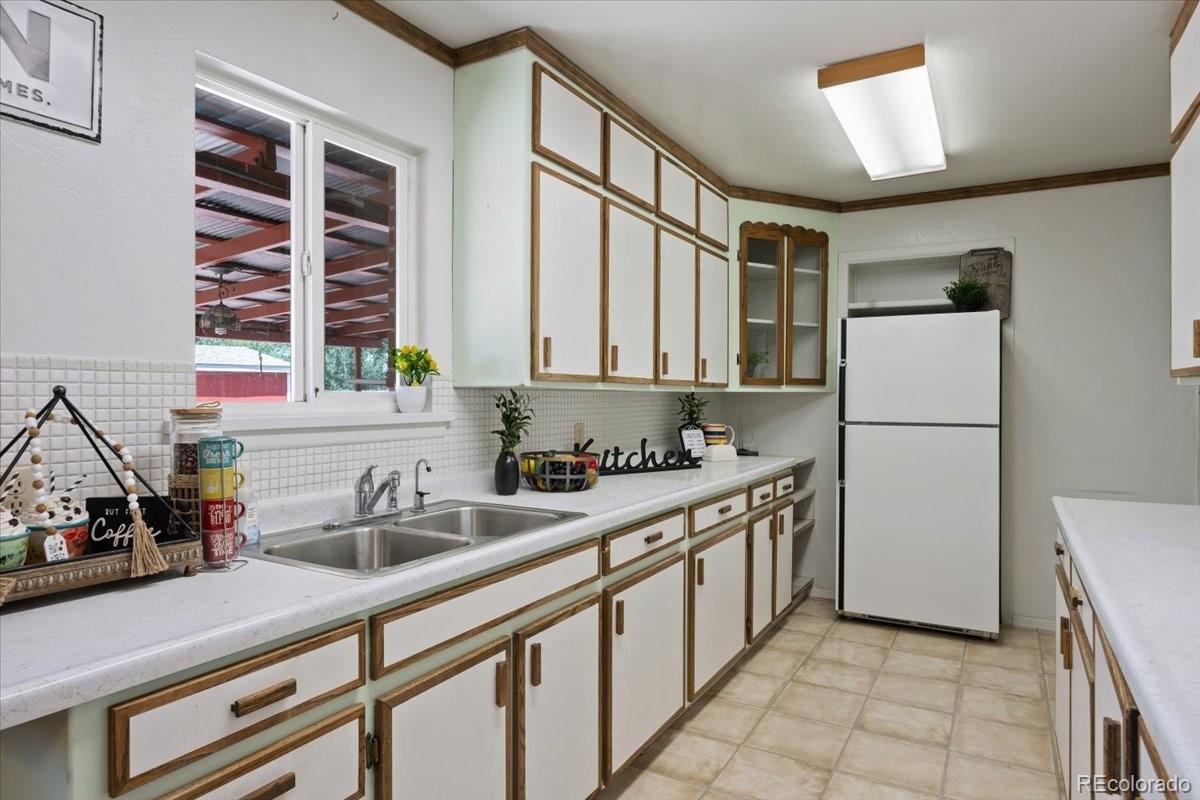 425 Columbine Street