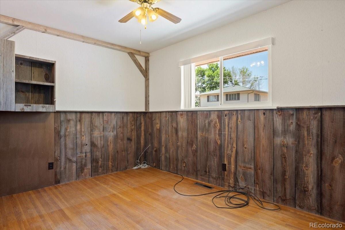 425 Columbine Street