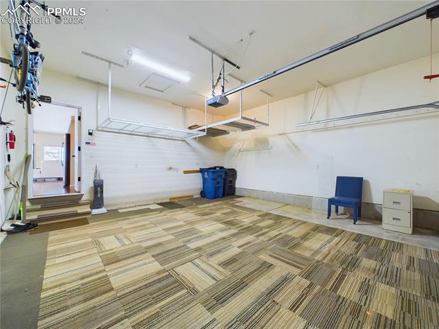 2048 Summerset Drive