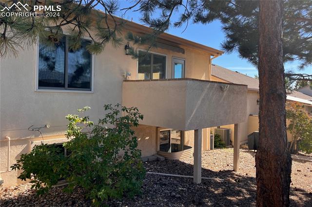 2048 Summerset Drive