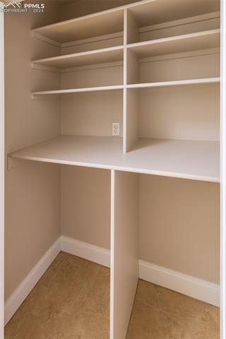 1939 Cadillac Avenue