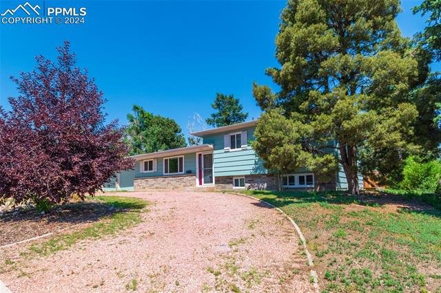 1939 Cadillac Avenue