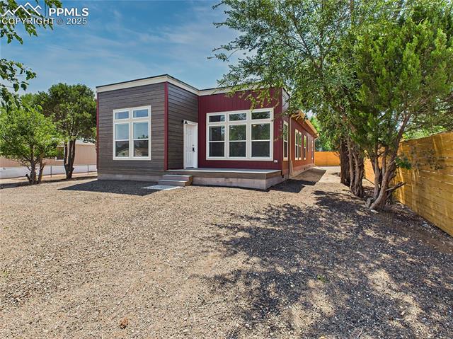 128 E Byrd Drive