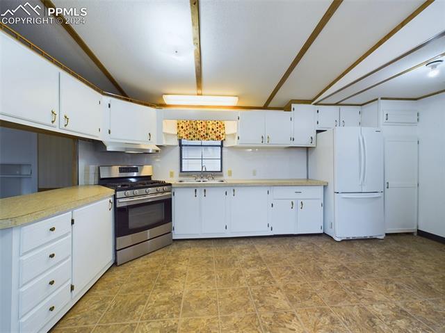 83 E Rolling Hills Drive