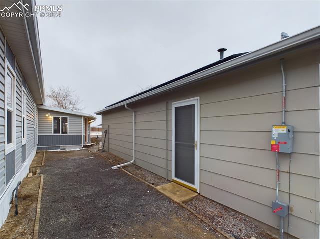 83 E Rolling Hills Drive