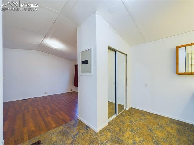 83 E Rolling Hills Drive