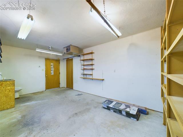 83 E Rolling Hills Drive