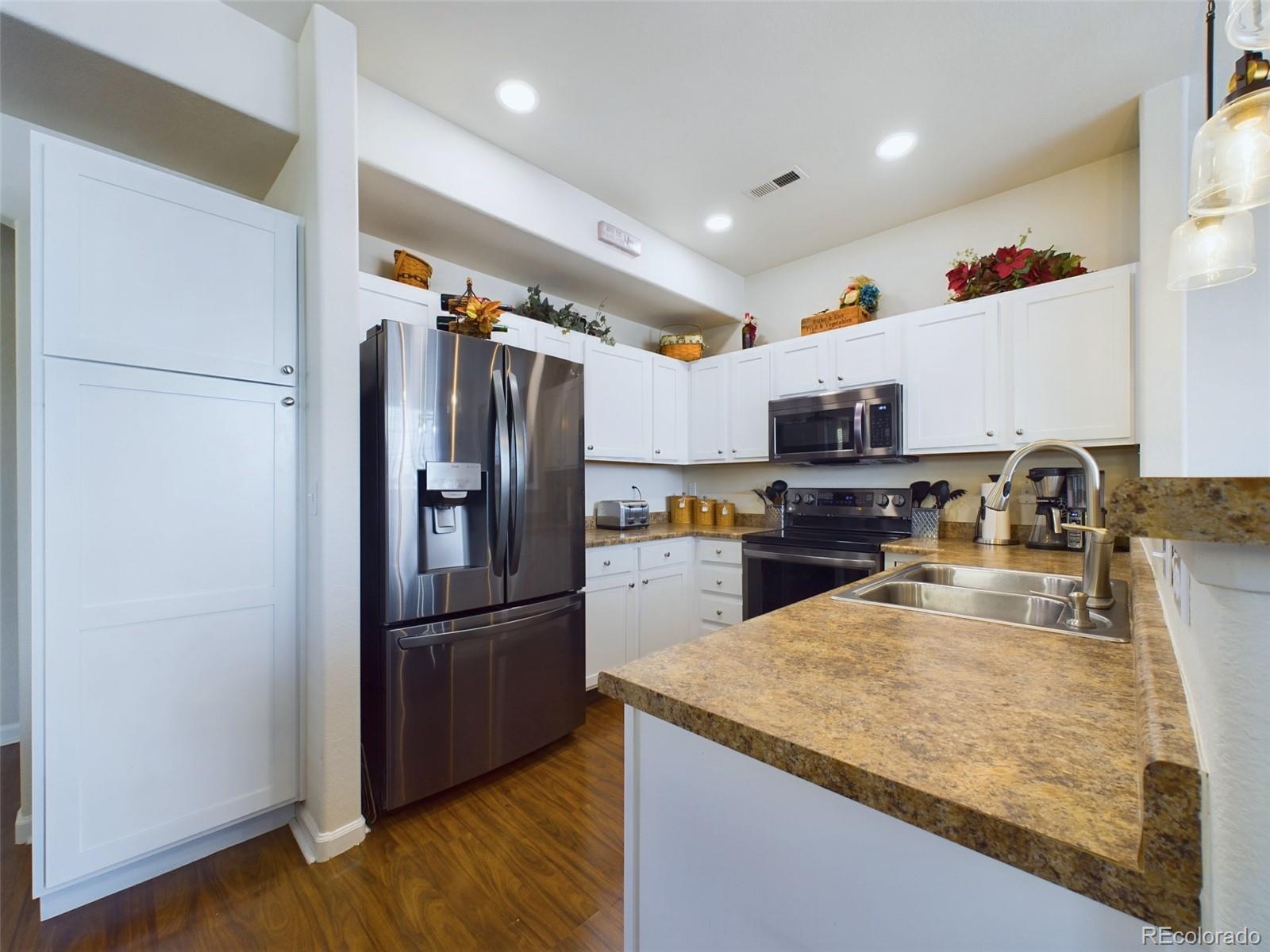 4332 Alder Springs View