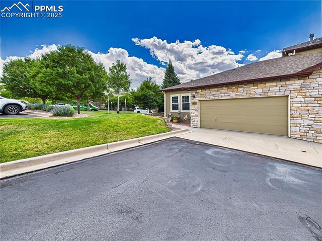 6439 Range Overlook Heights