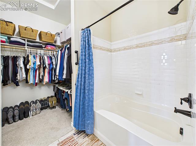 6439 Range Overlook Heights