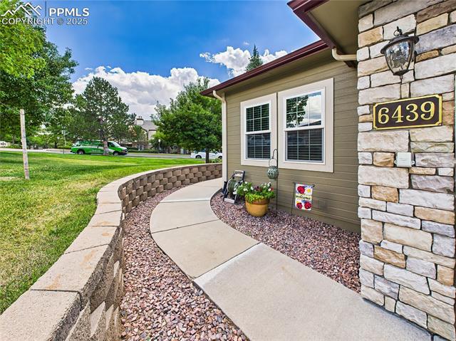 6439 Range Overlook Heights