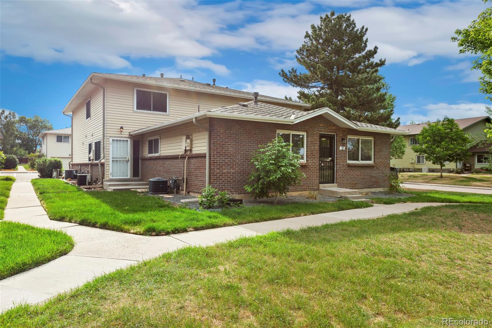 3354 S Flower Street Unit: 12