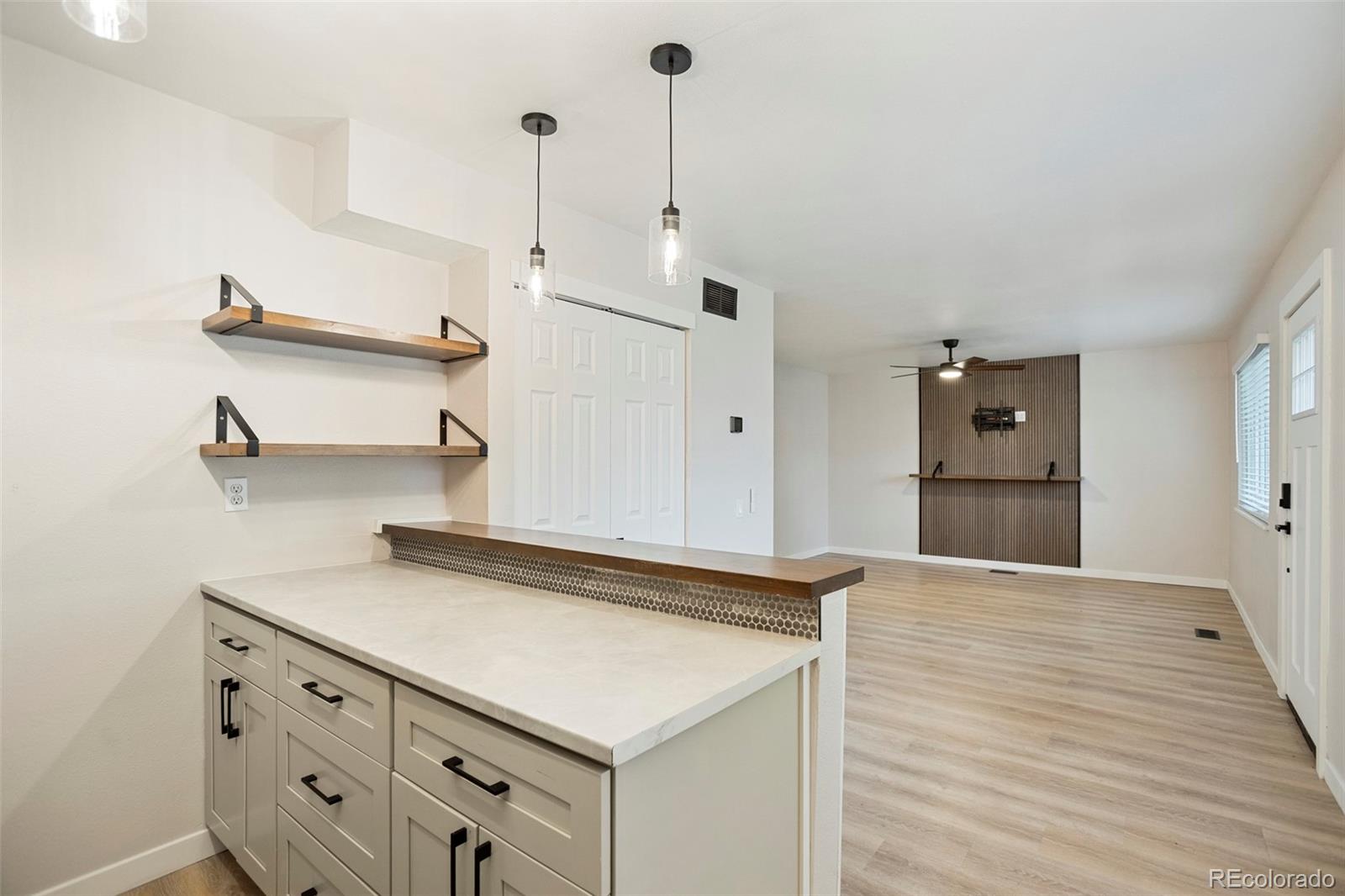 3354 S Flower Street Unit: 12