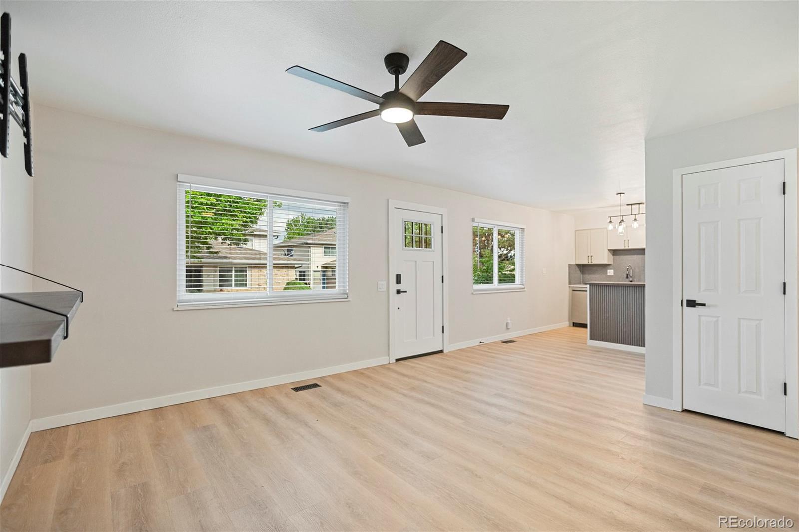 3354 S Flower Street Unit: 12