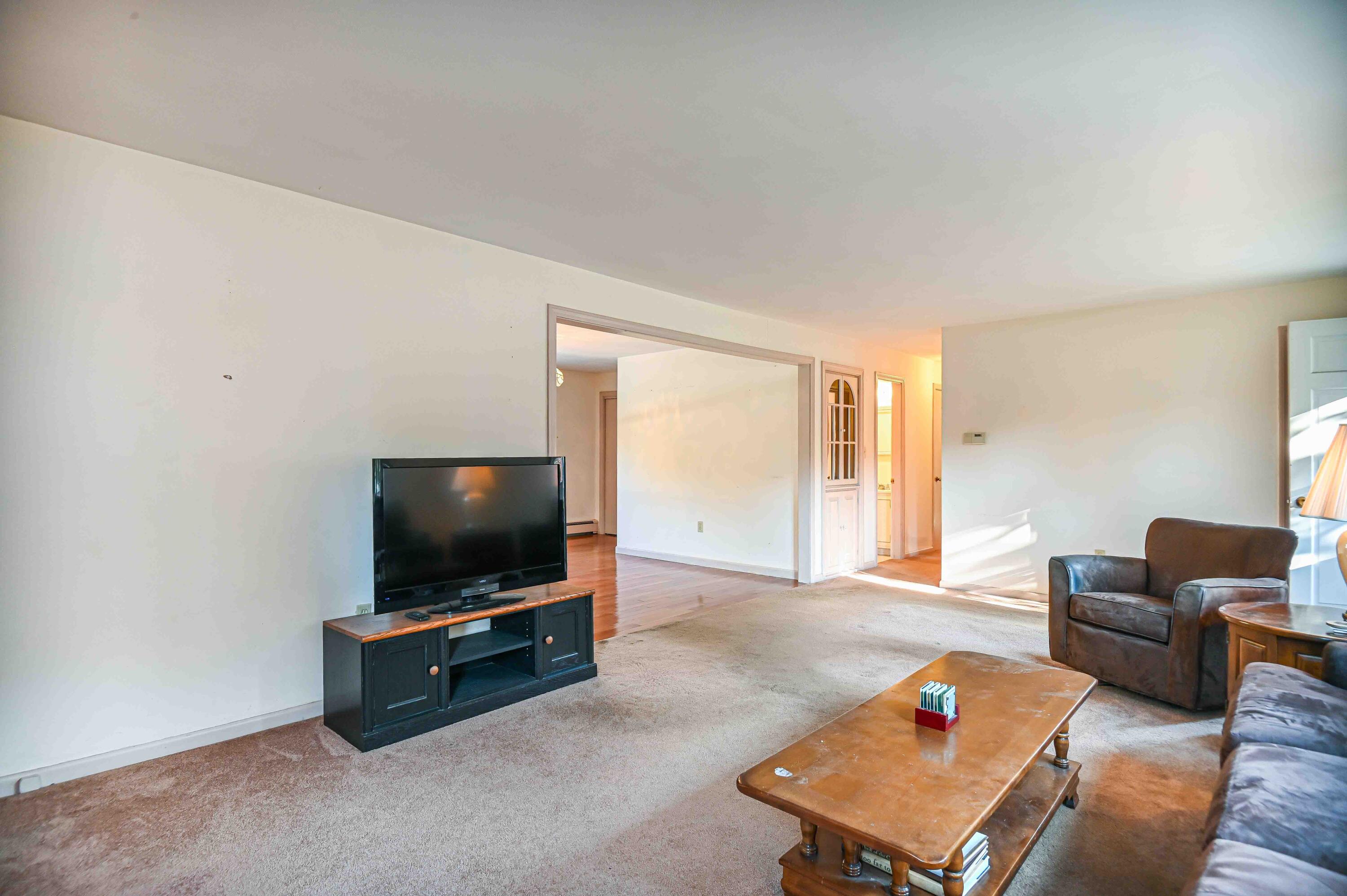 49 Raydon Rd Extension