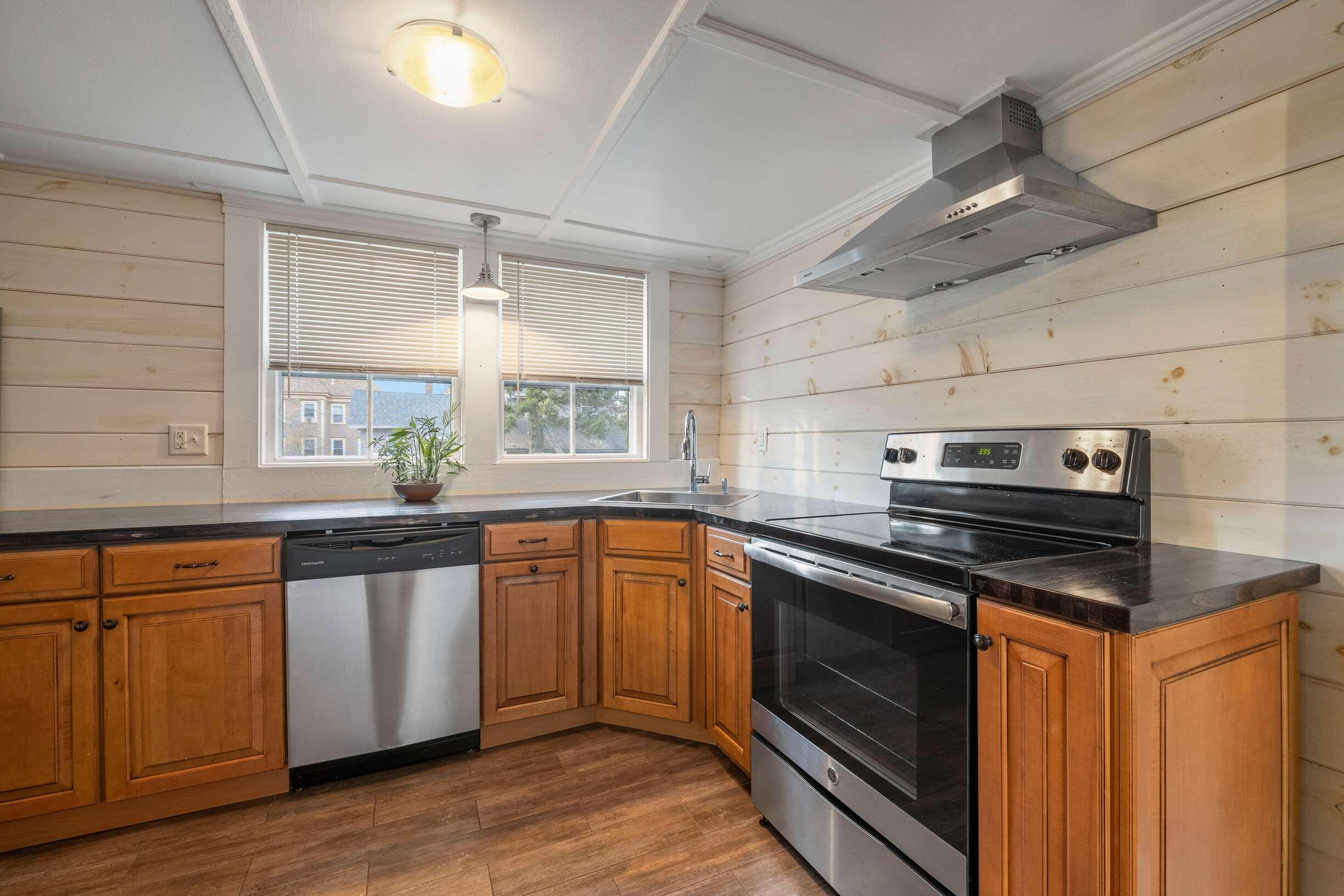 37 Lower Main Street