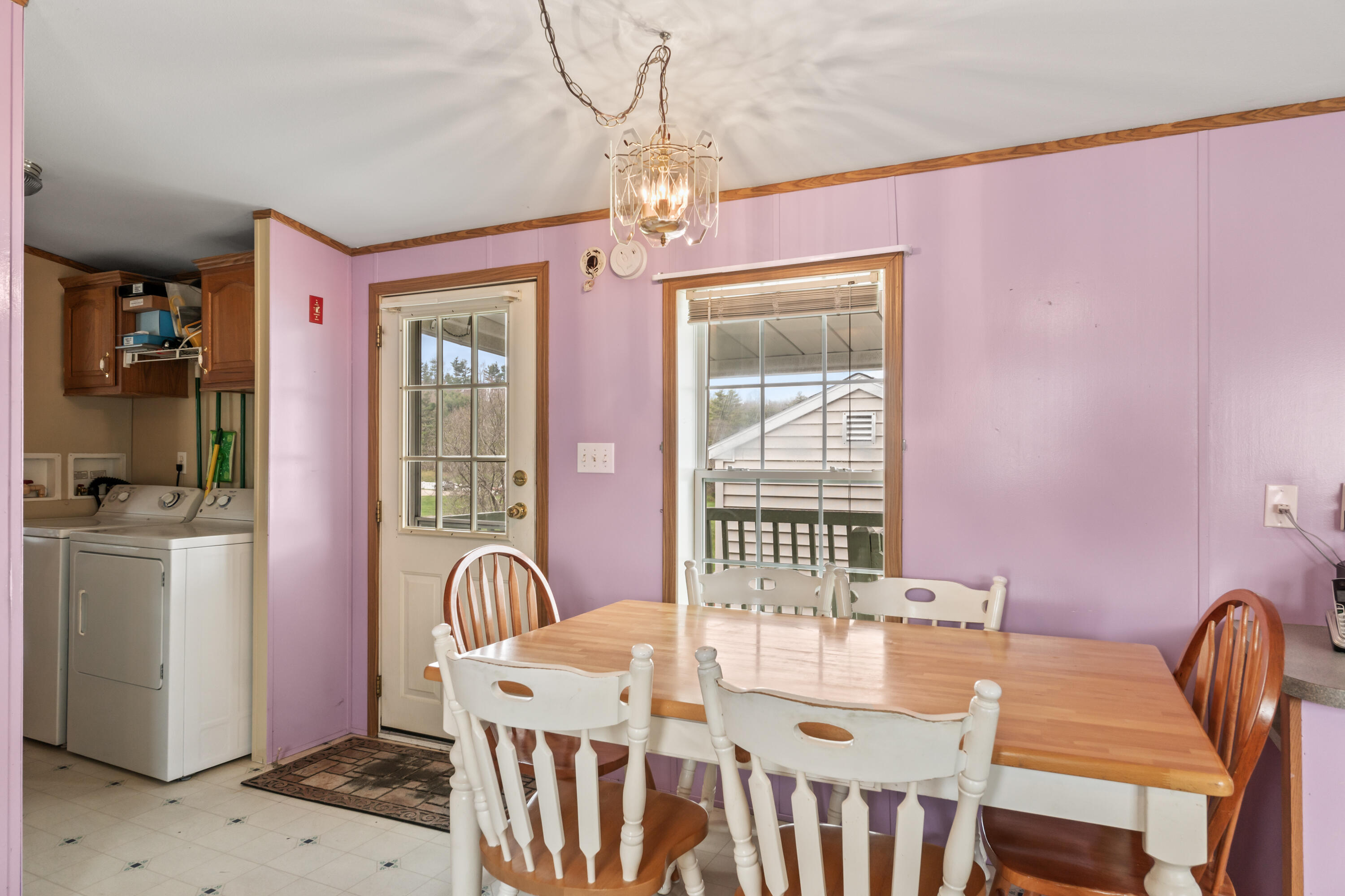 23 Sunrise Hill