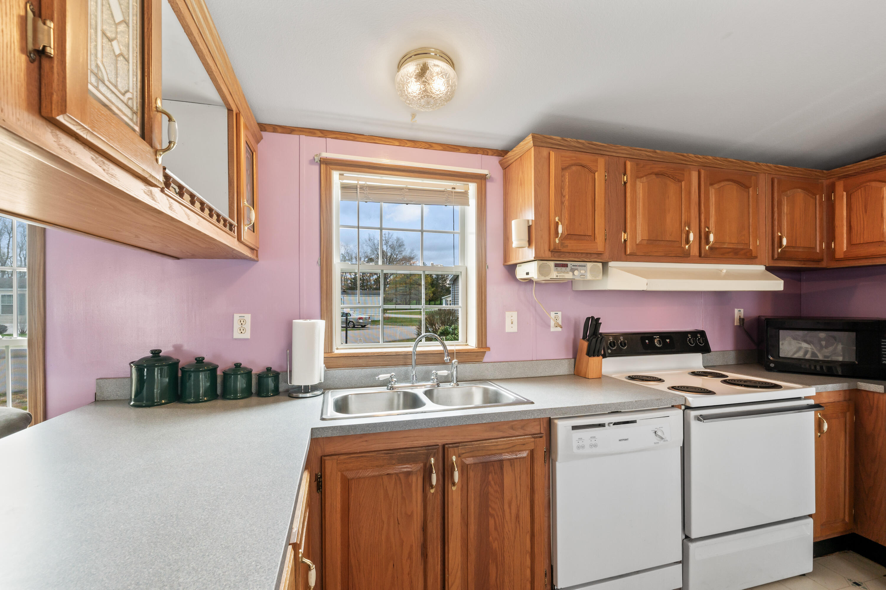 23 Sunrise Hill