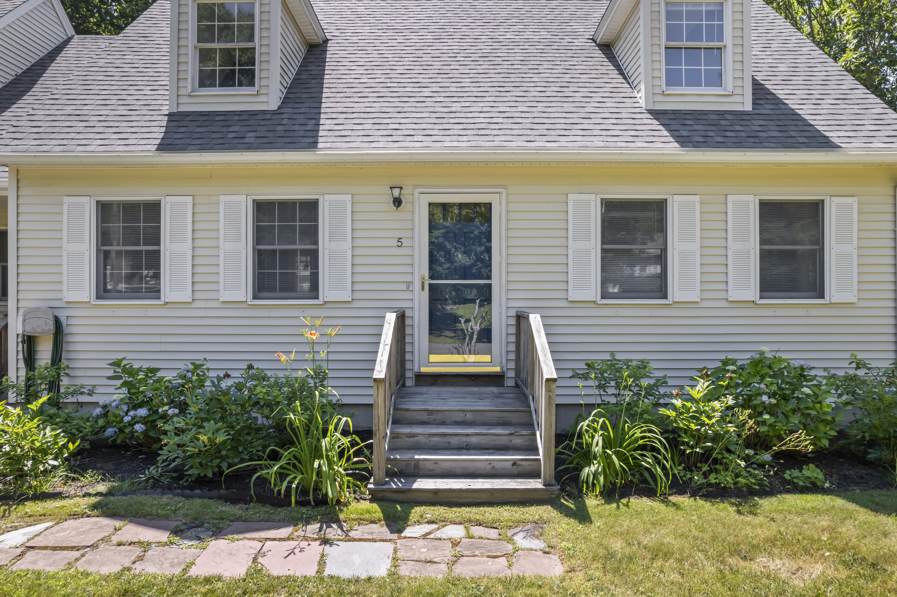 5 Eureka Avenue