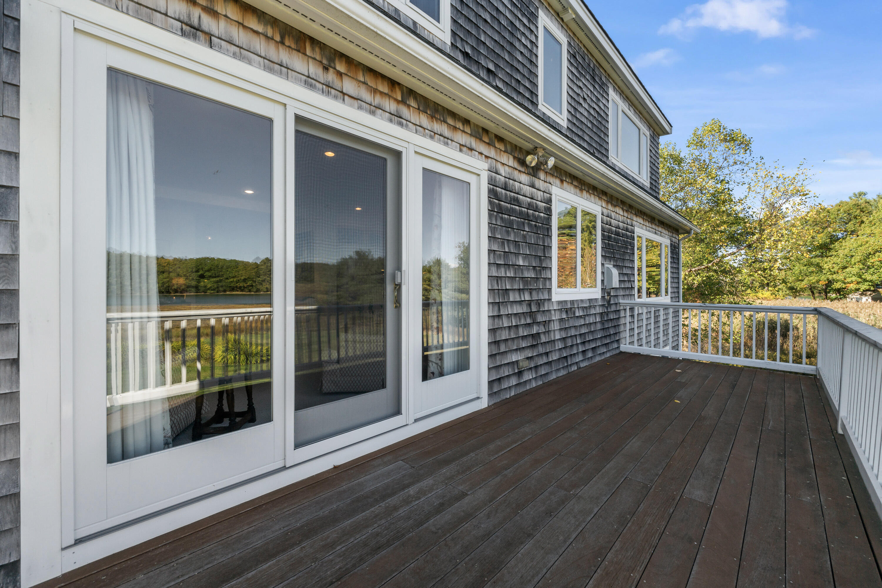 28 Riverwood Drive