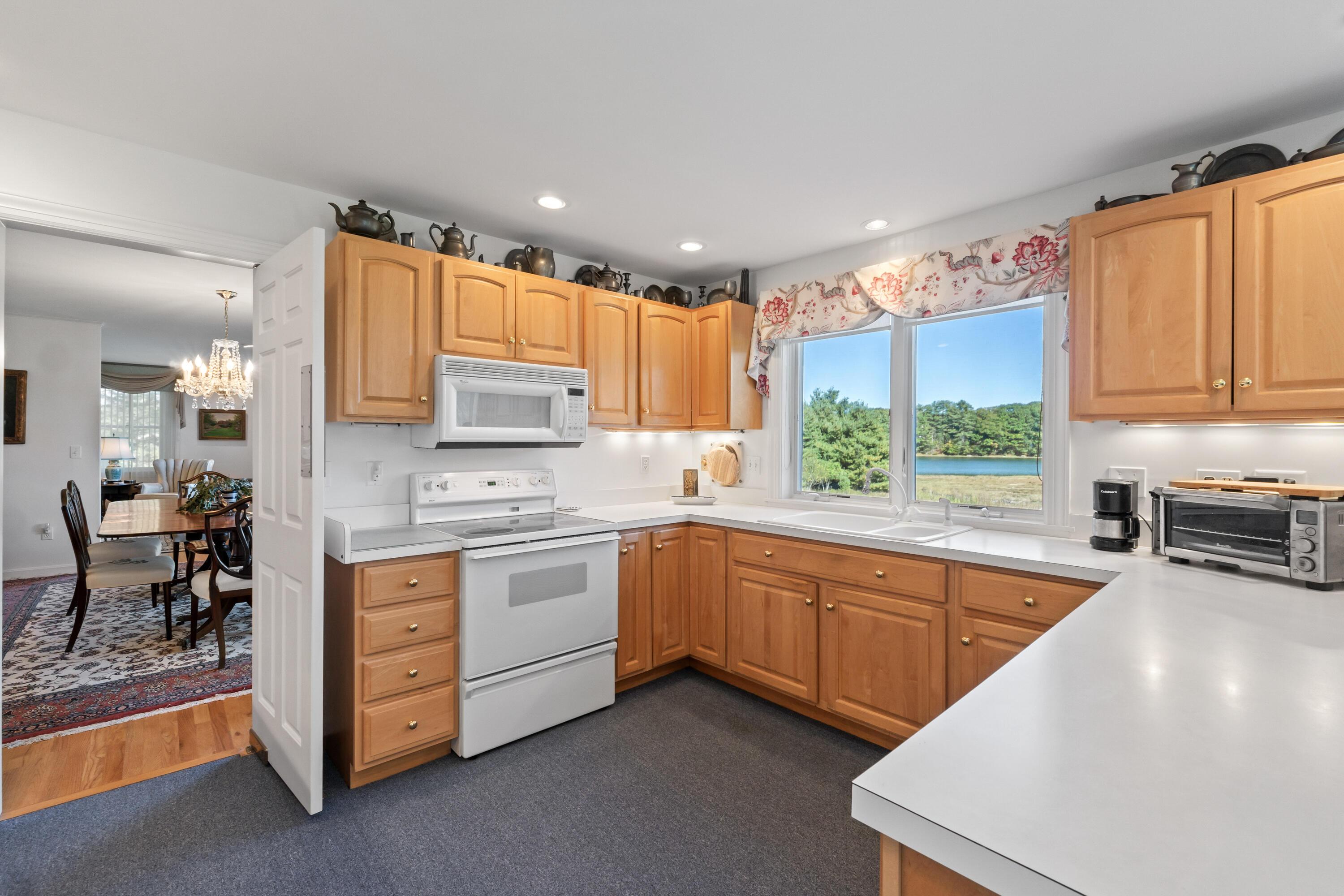 28 Riverwood Drive