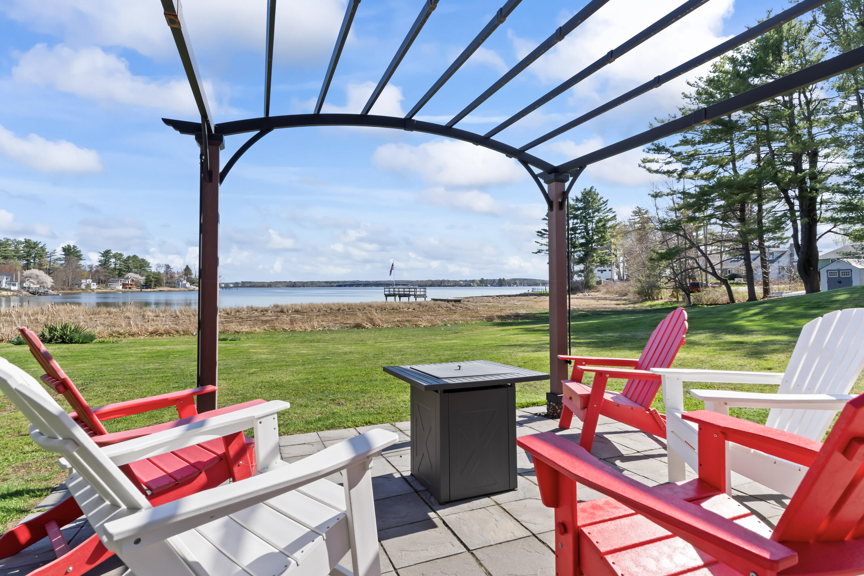 25 Rogers Point Drive