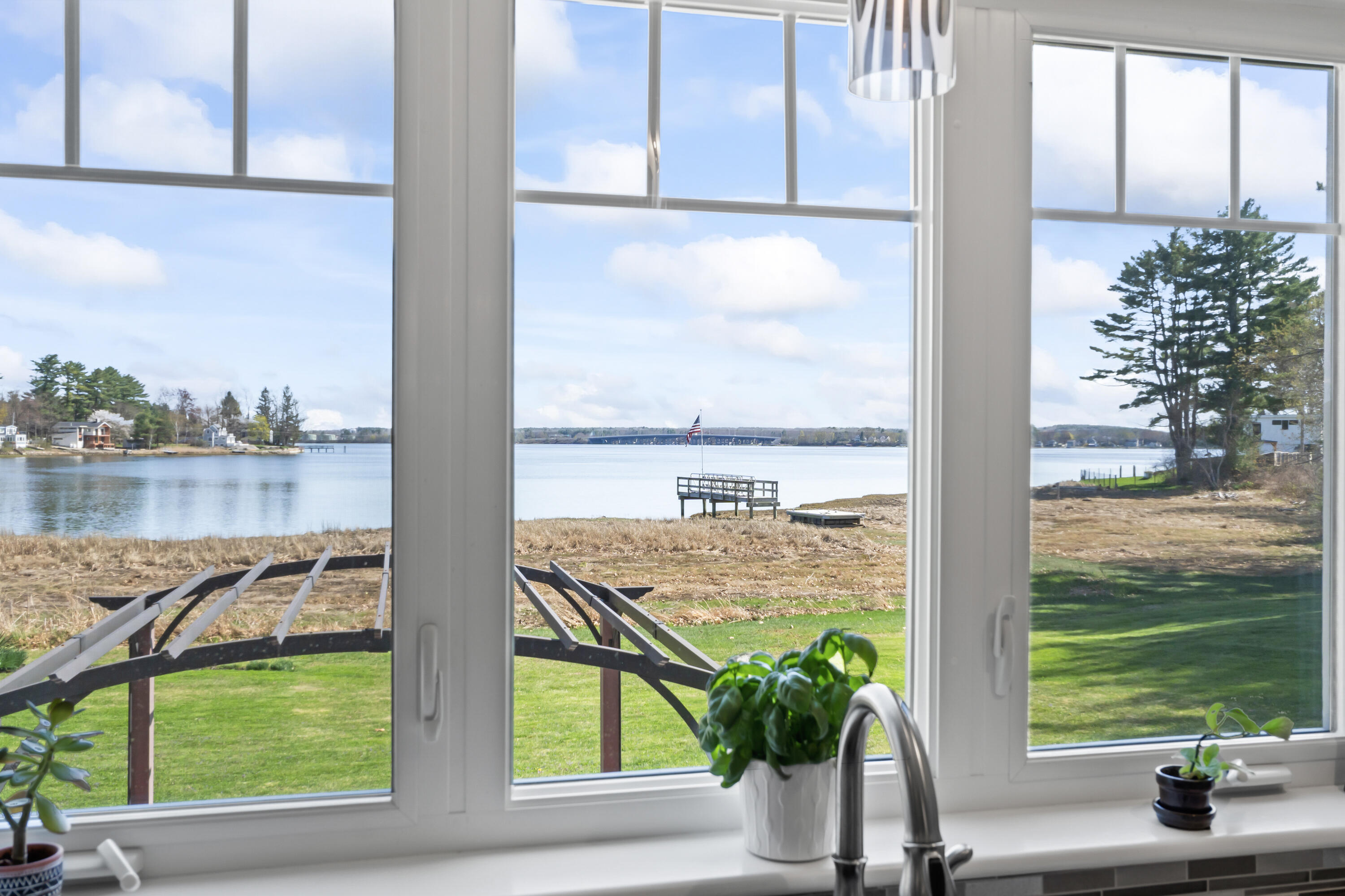 25 Rogers Point Drive