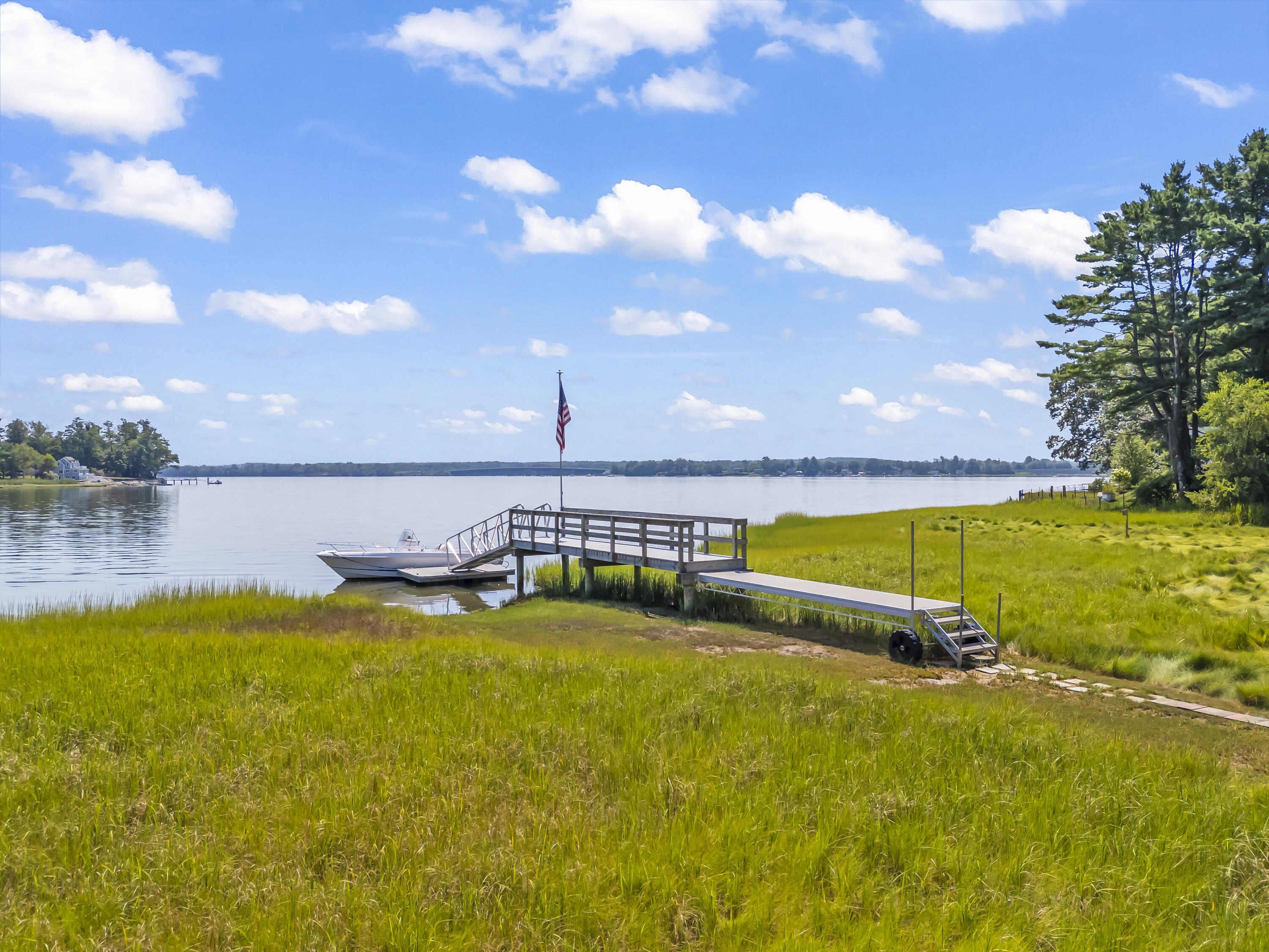 25 Rogers Point Drive