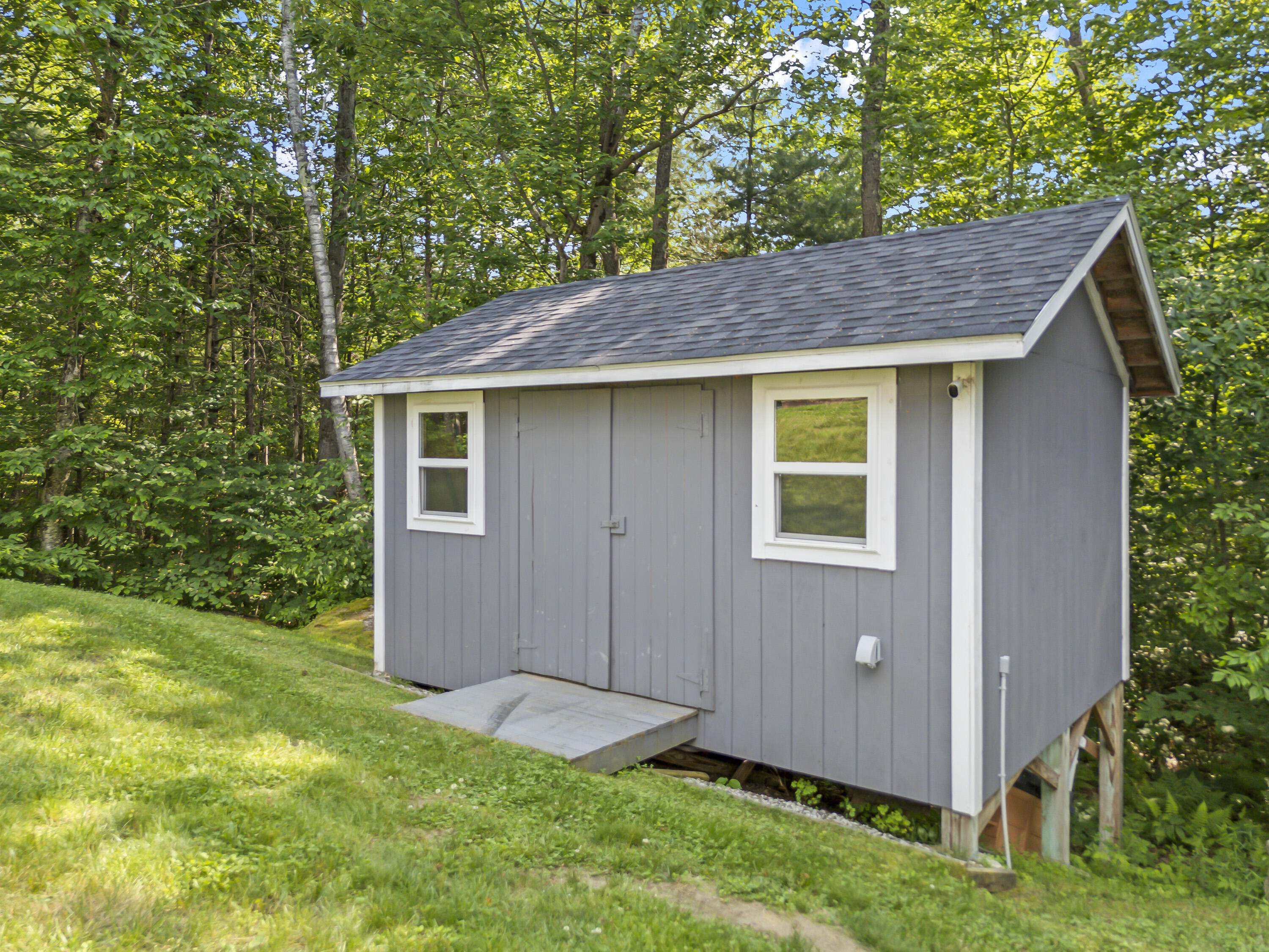 25 Sawyer Road