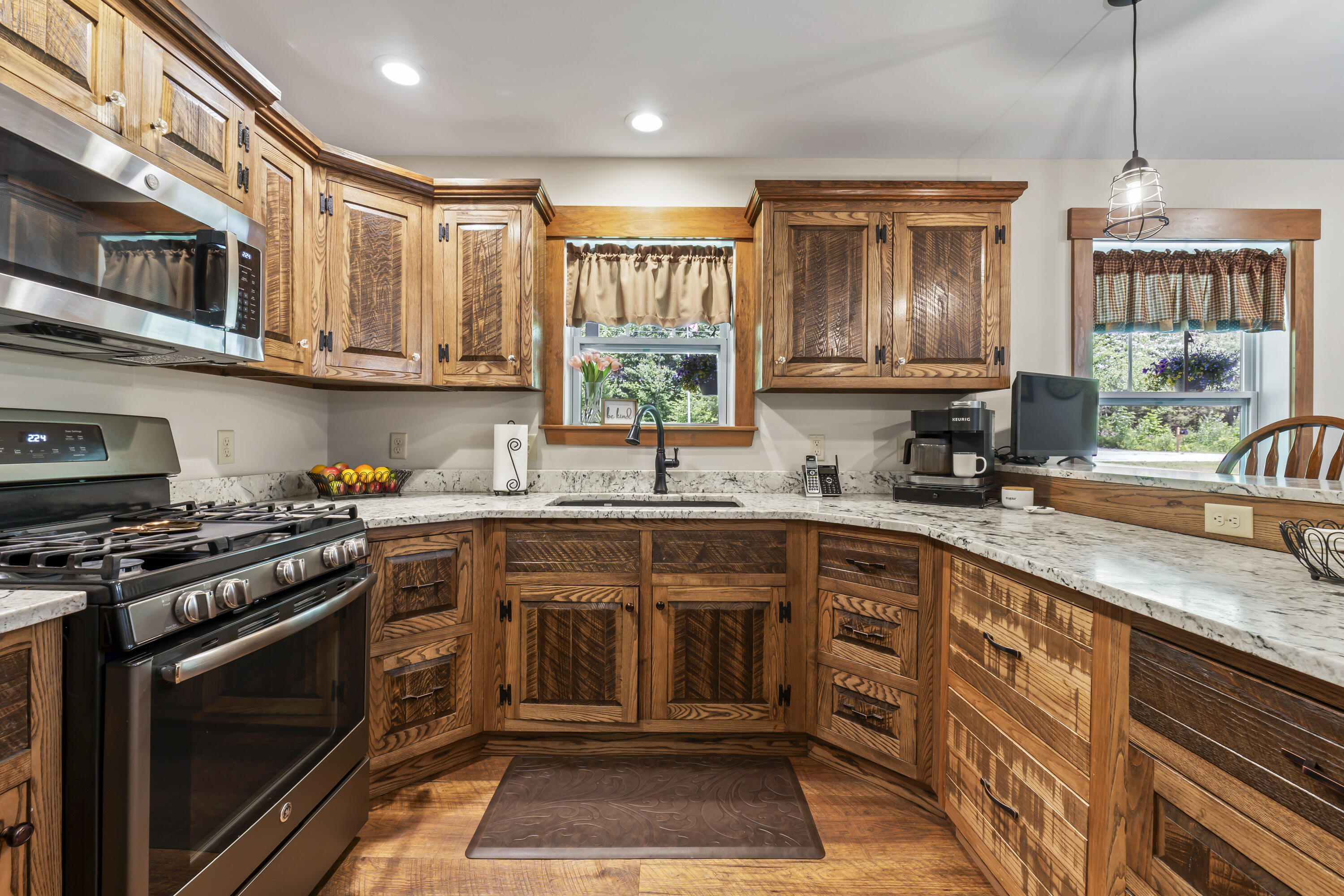 25 Sawyer Road