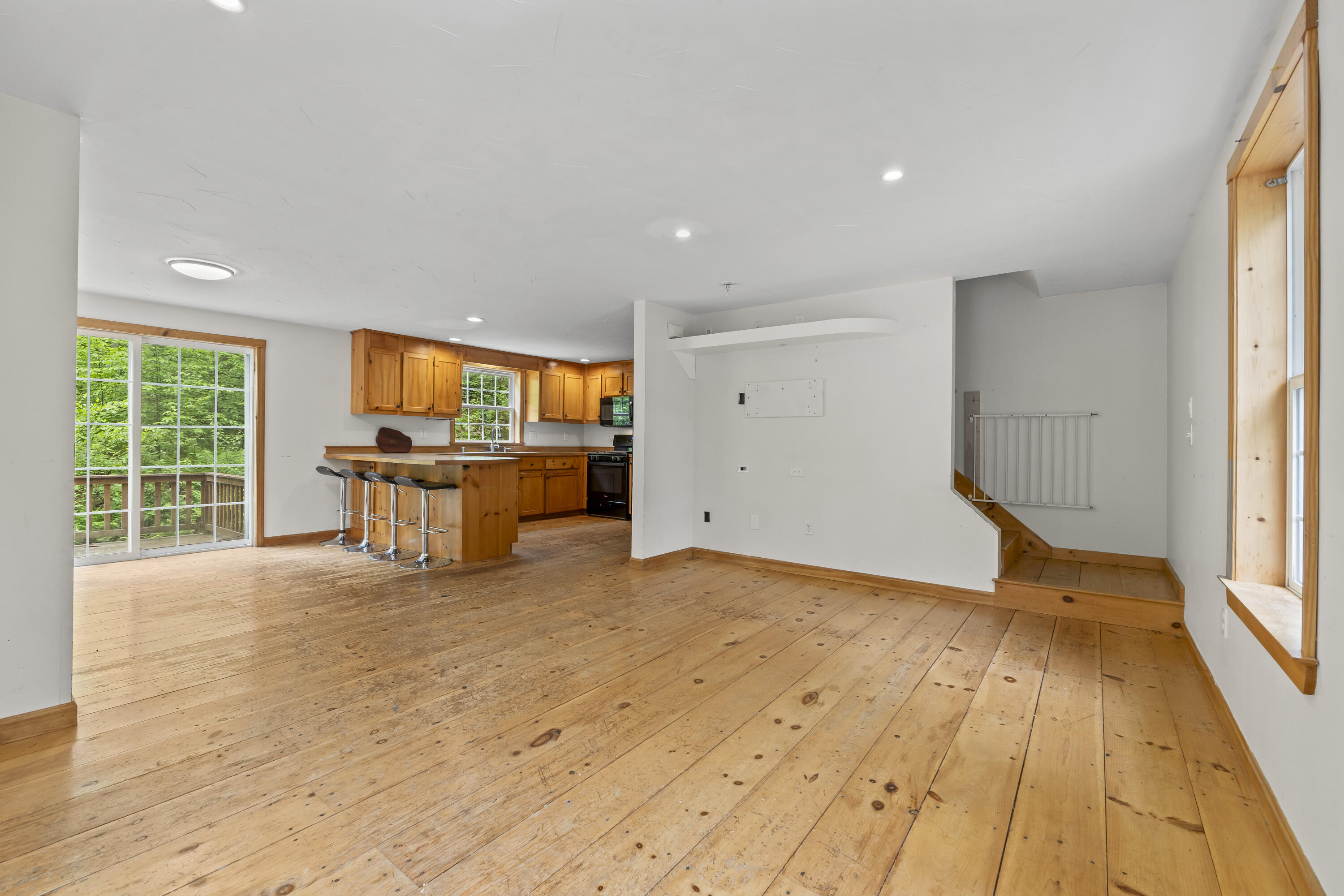 98 Mountain Road