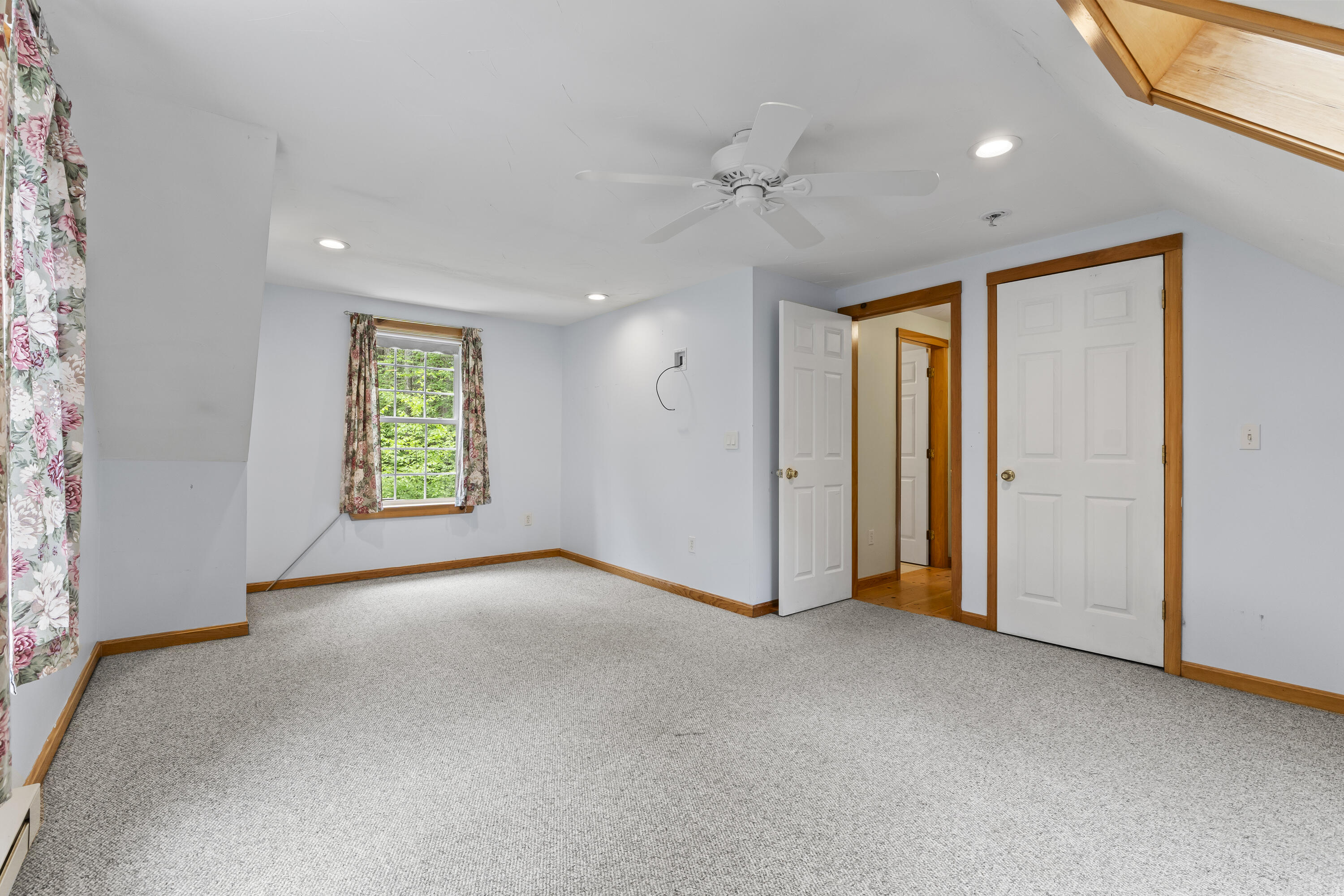 98 Mountain Road