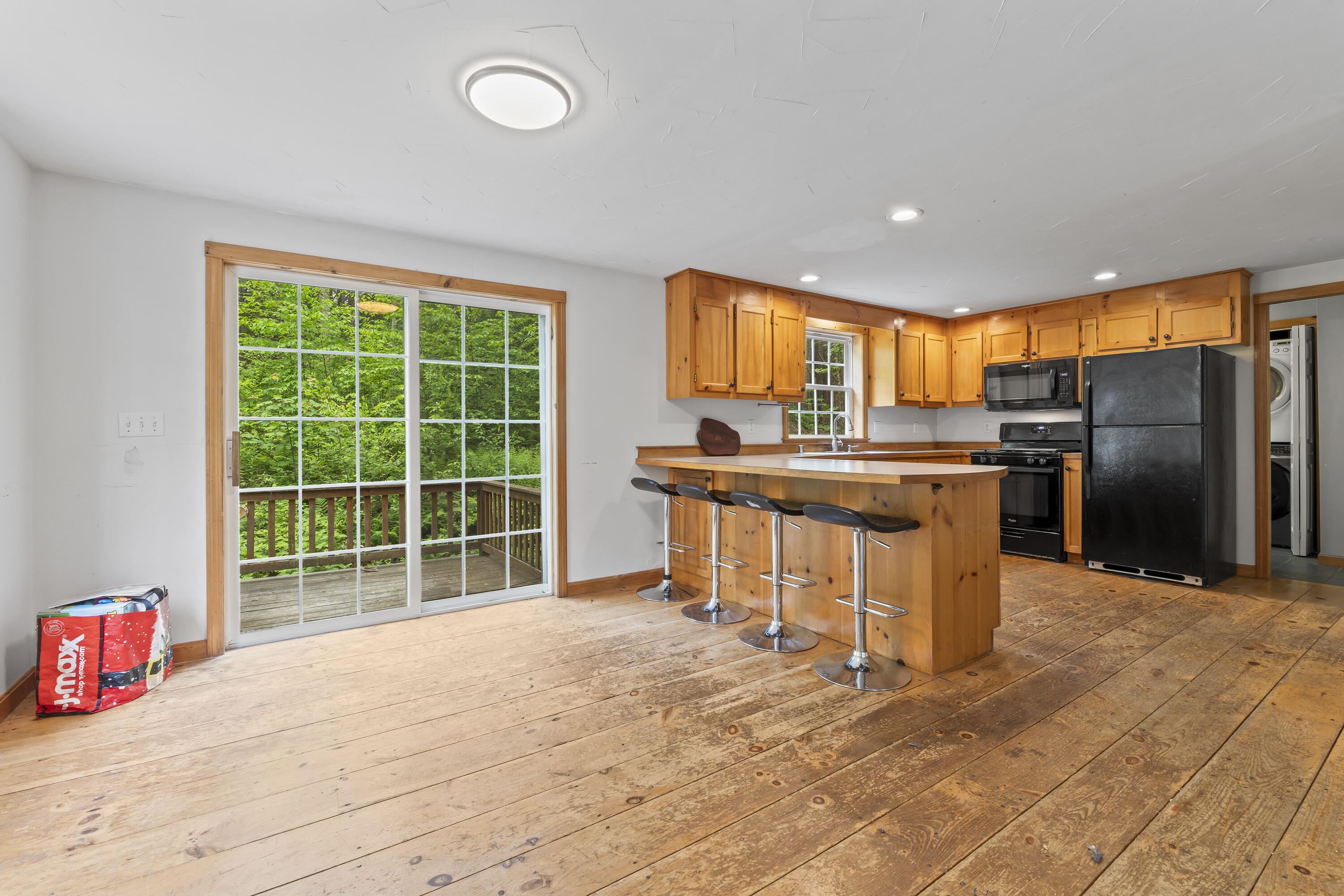 98 Mountain Road