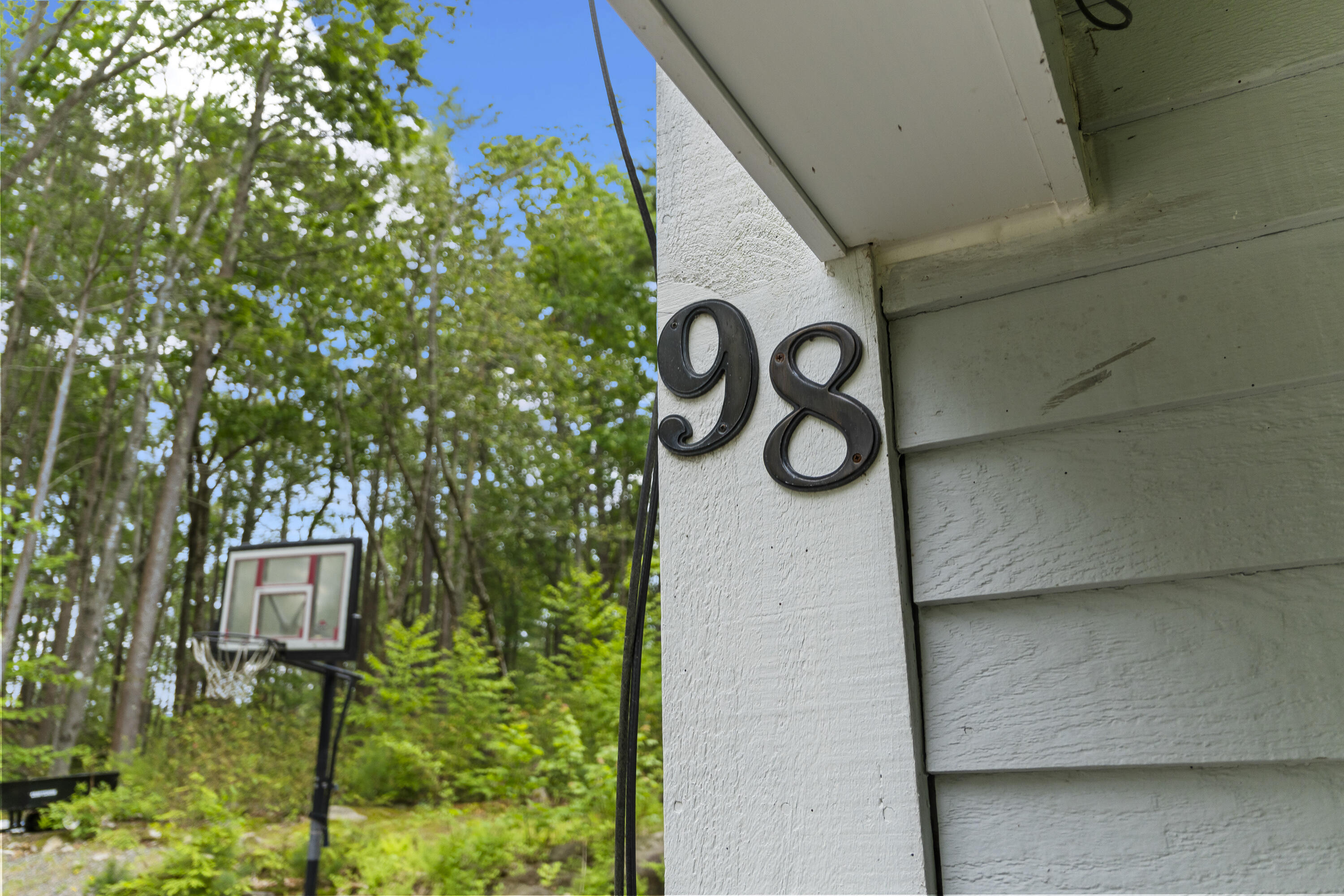 98 Mountain Road