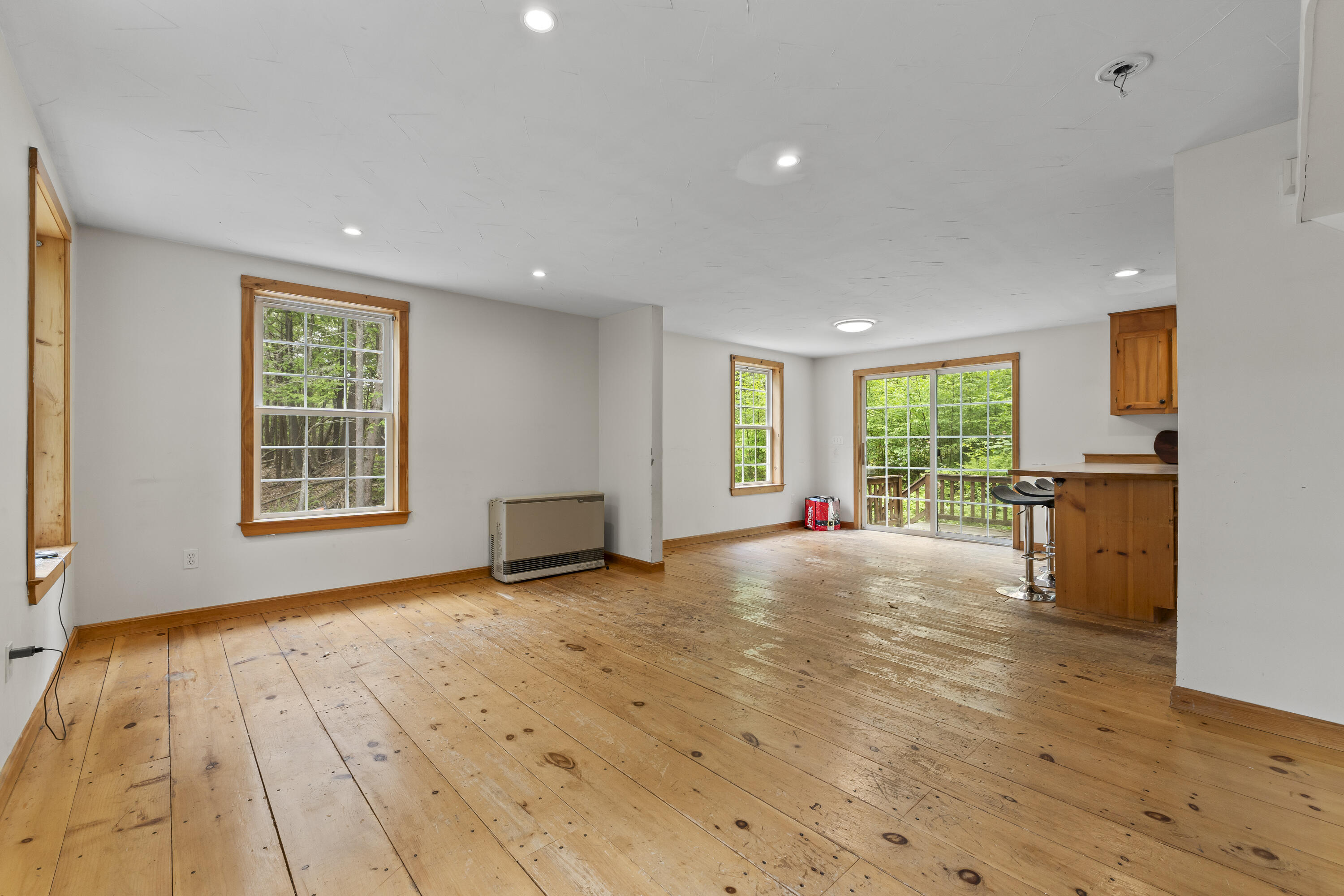 98 Mountain Road