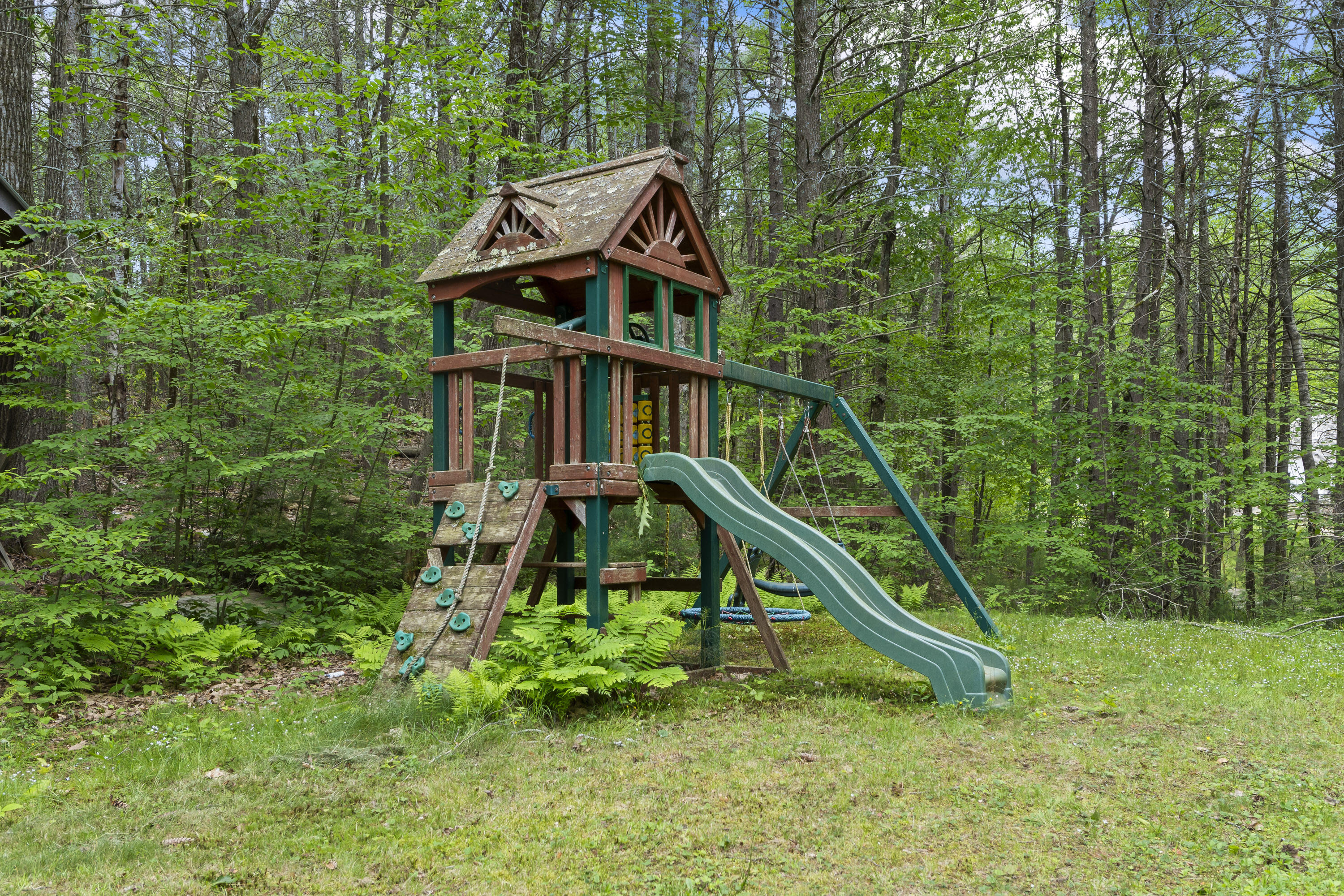 98 Mountain Road