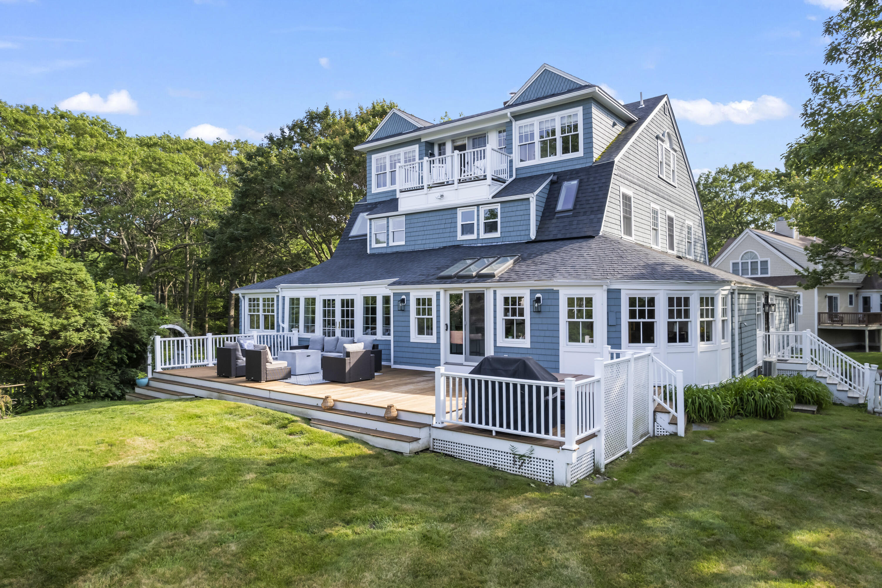 8 Roaring Rock Road