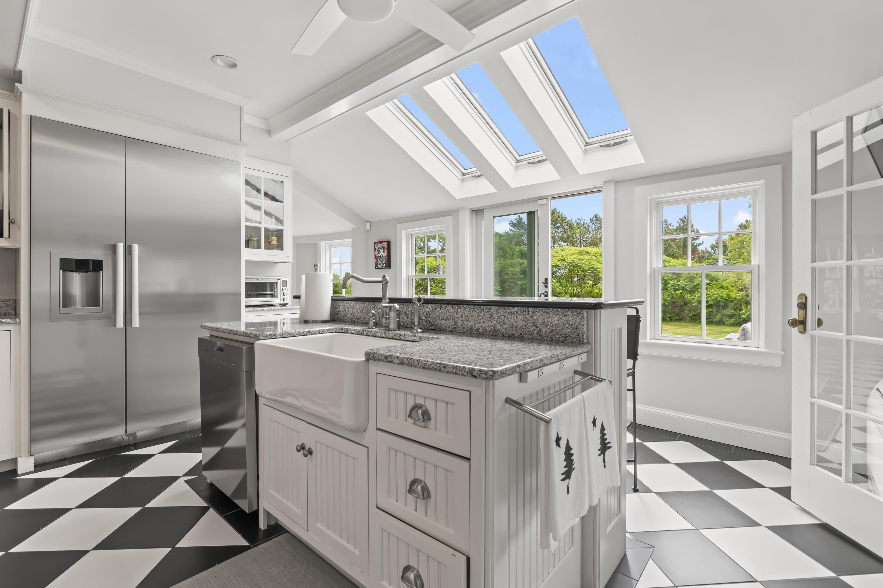 8 Roaring Rock Road
