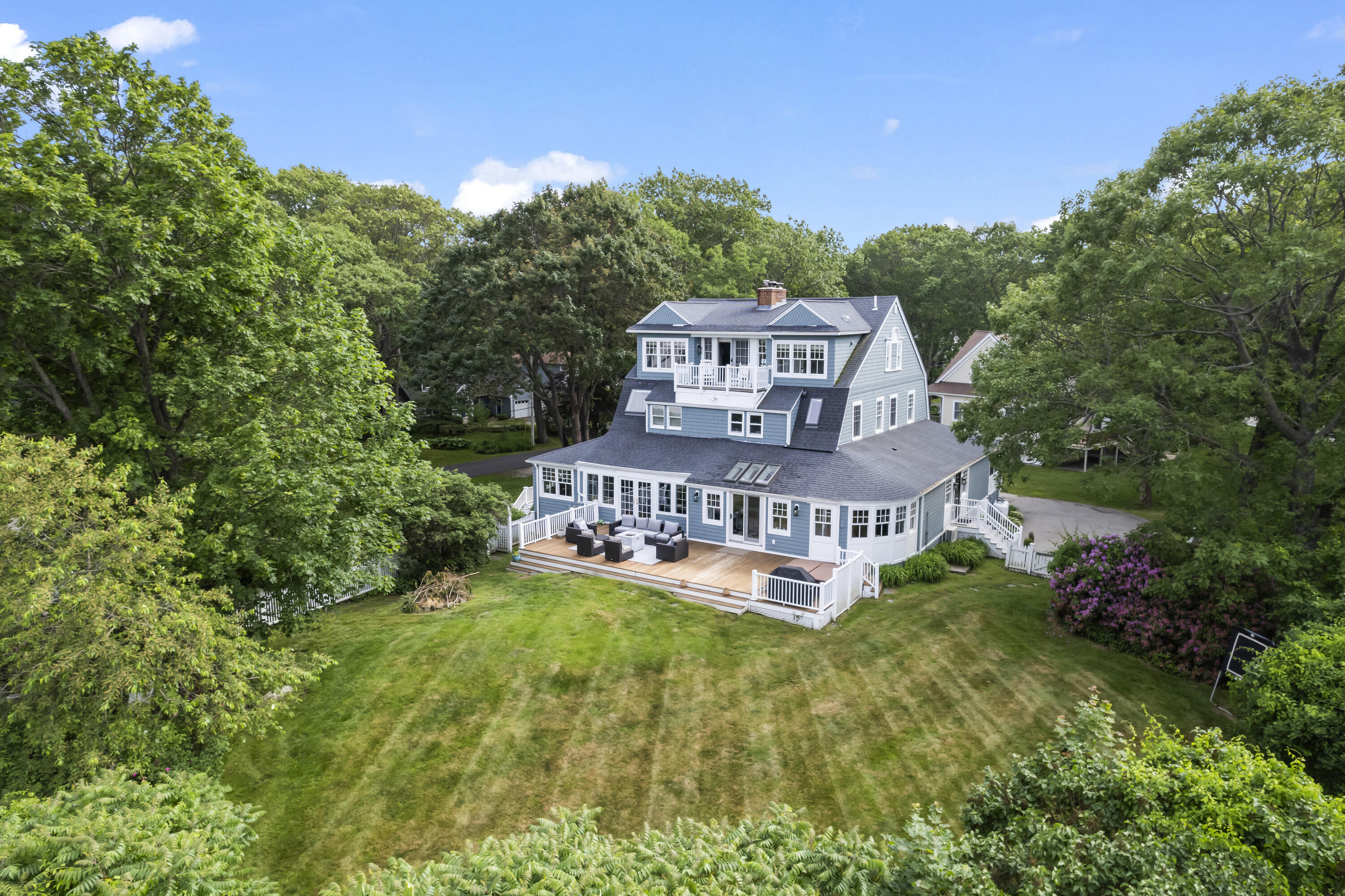 8 Roaring Rock Road