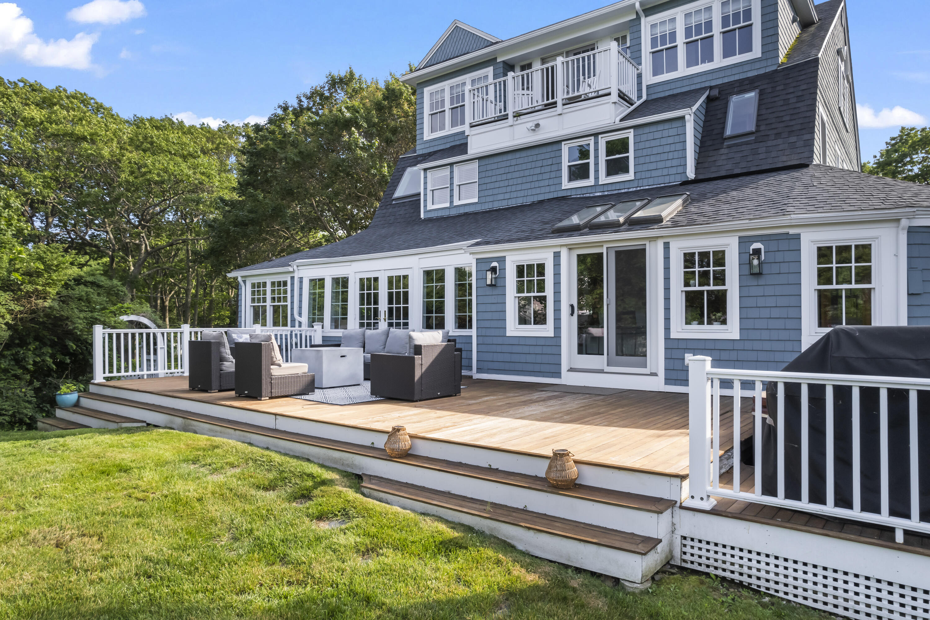 8 Roaring Rock Road