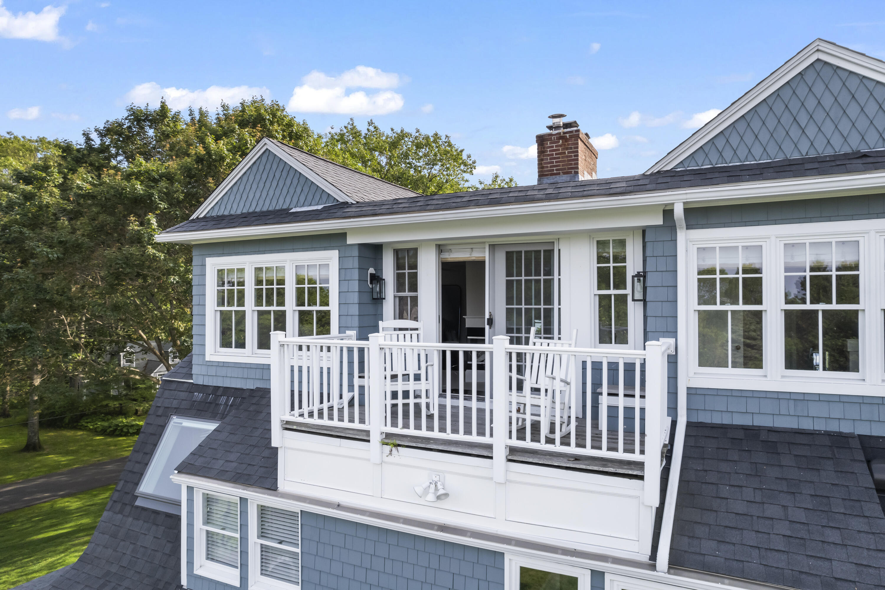 8 Roaring Rock Road