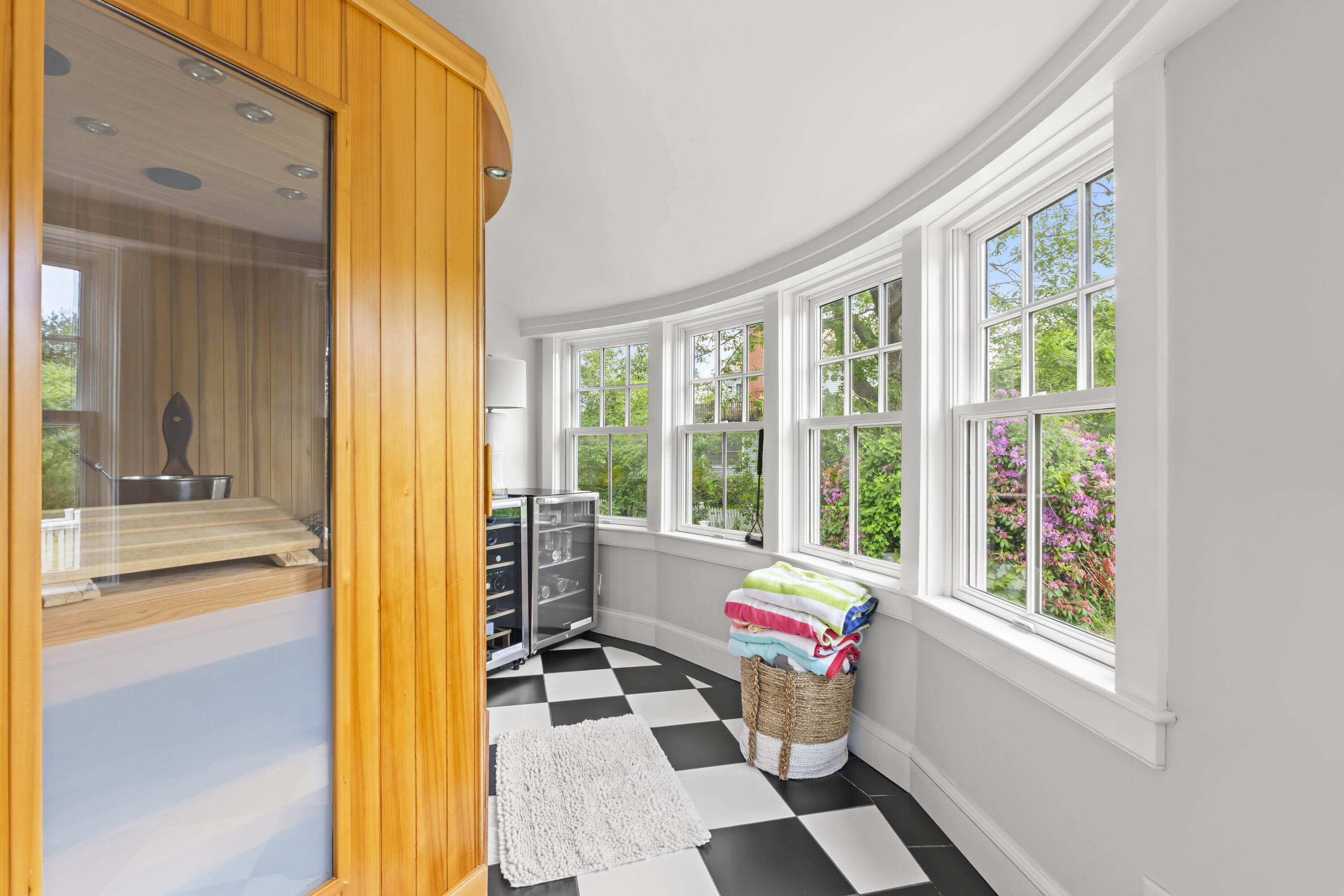 8 Roaring Rock Road