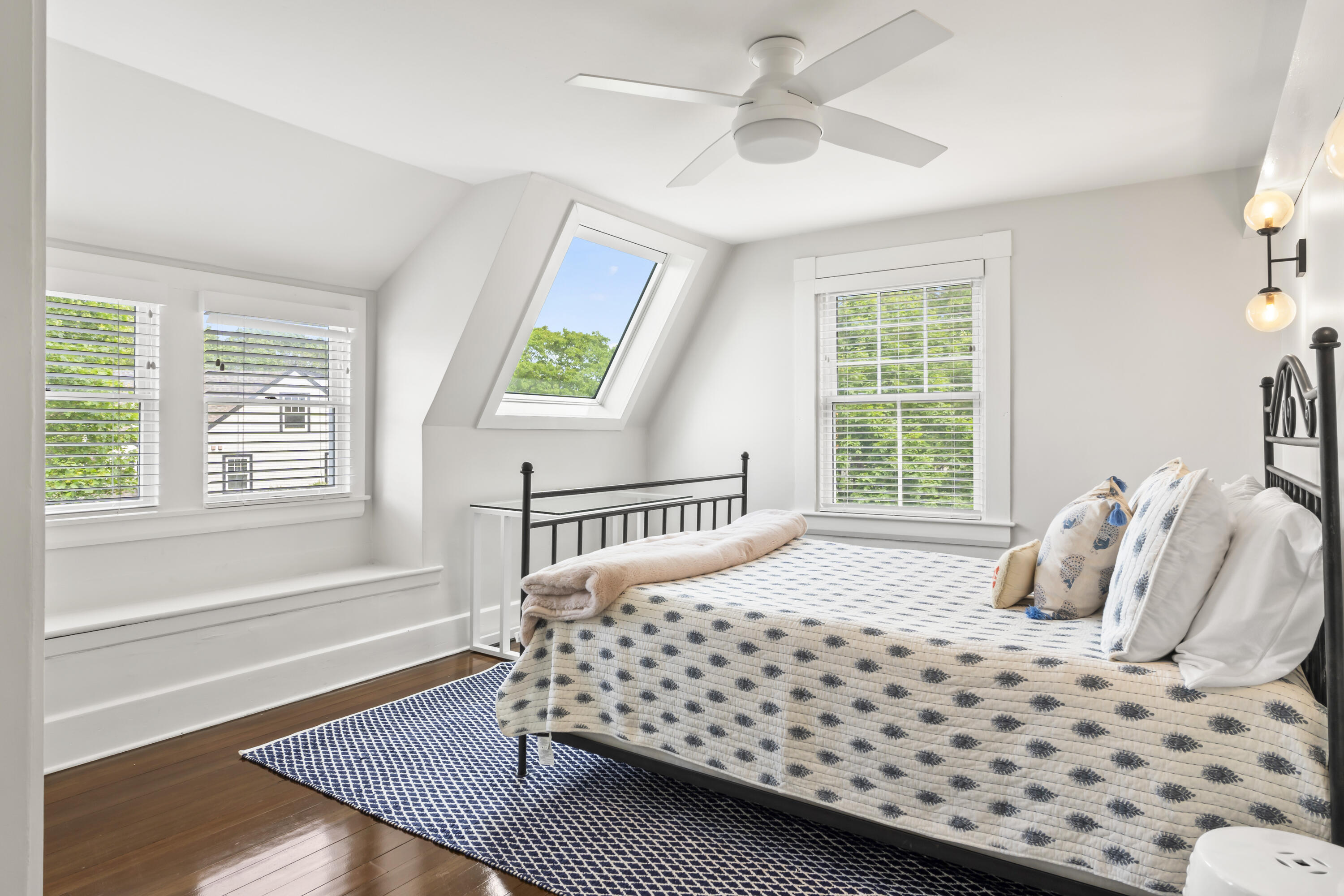 8 Roaring Rock Road