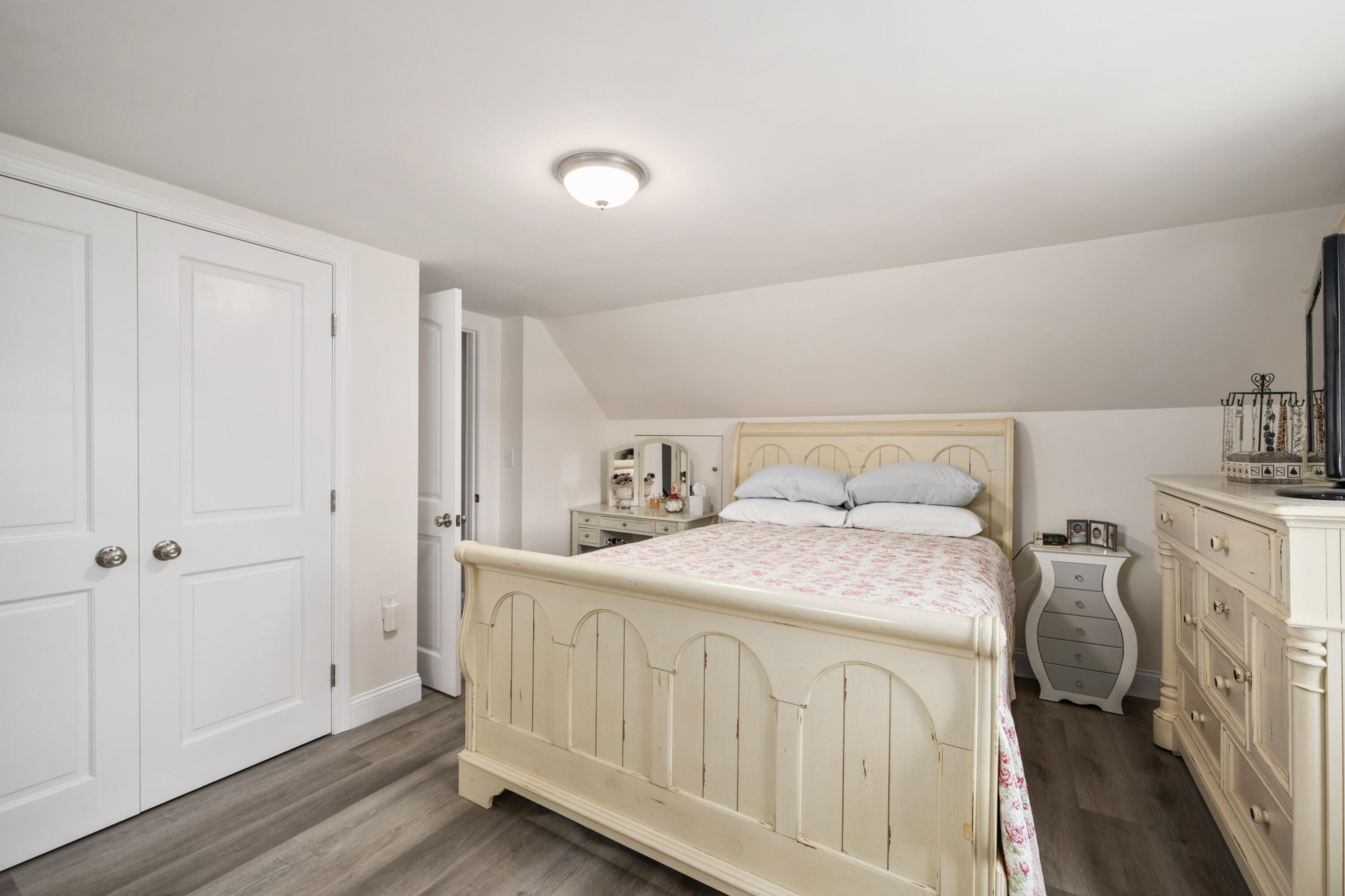 208 Long Sands Road