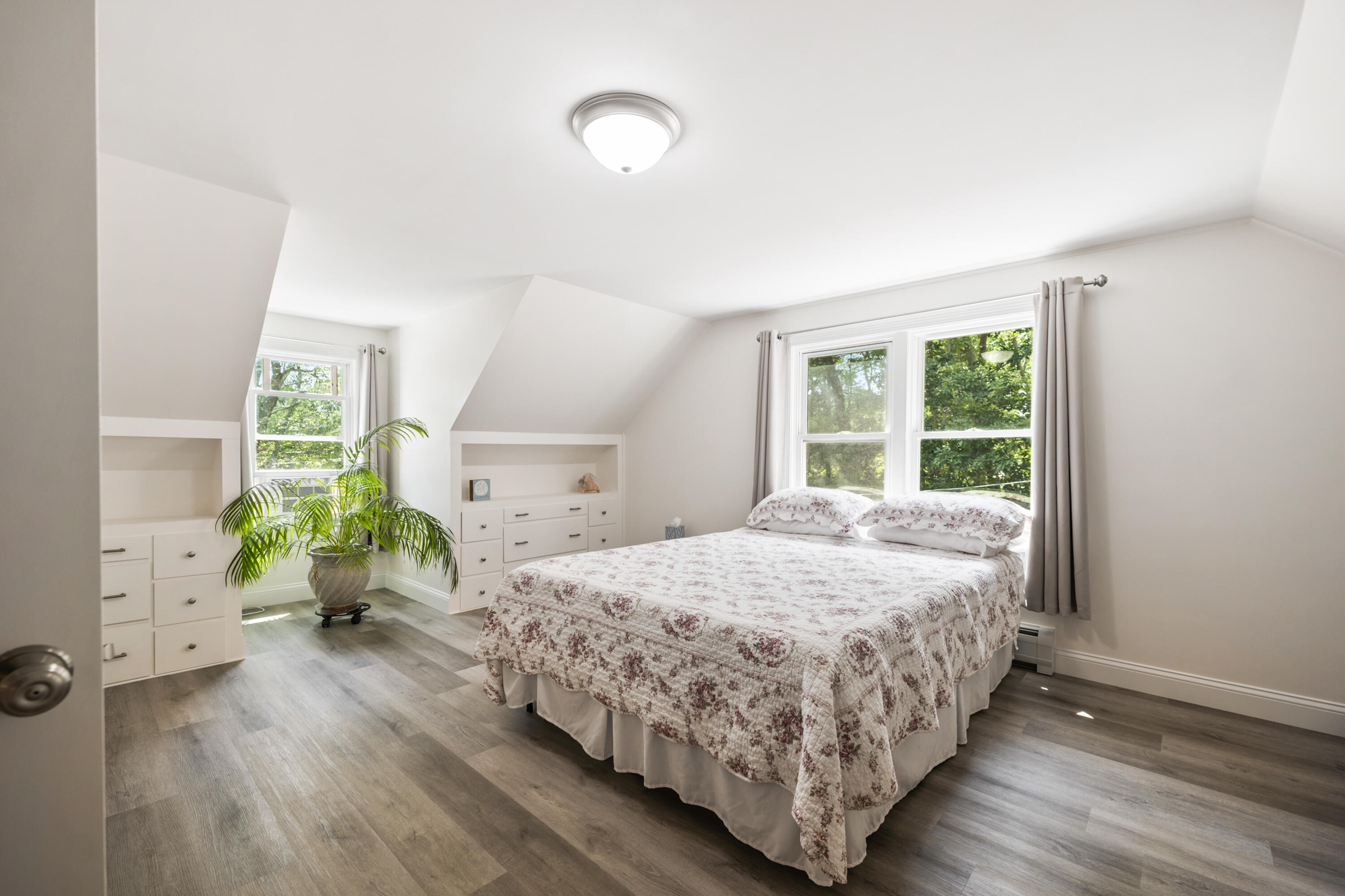 208 Long Sands Road