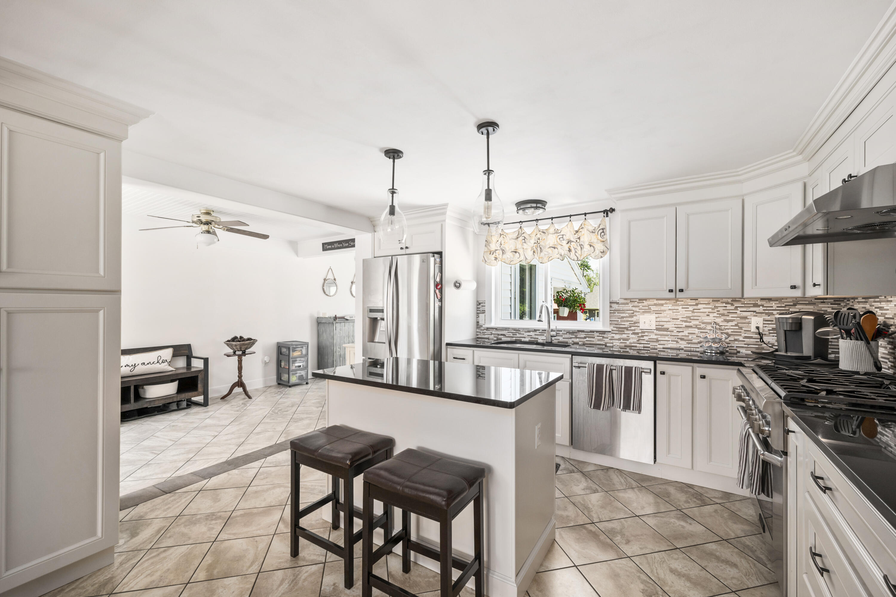 208 Long Sands Road